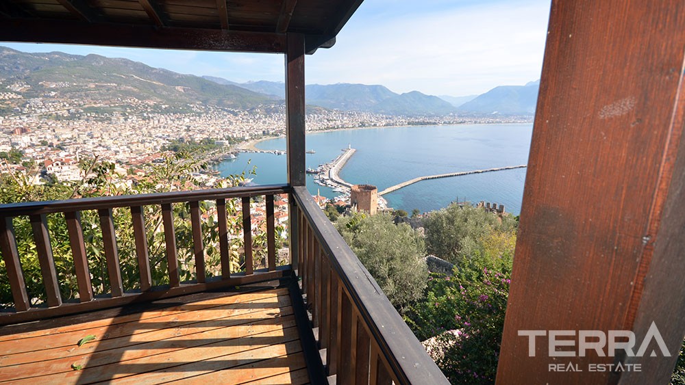 Exclusive mansion for sale in the historical Alanya Castle - 9887