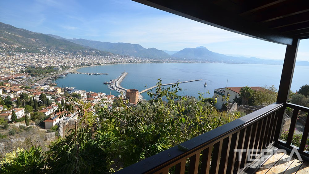 Exclusive mansion for sale in the historical Alanya Castle - 9891