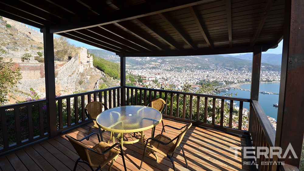 Exclusive mansion for sale in the historical Alanya Castle - 9892