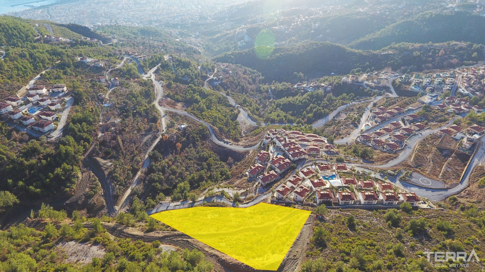 Land for sale in Alanya Bektaş with building permission