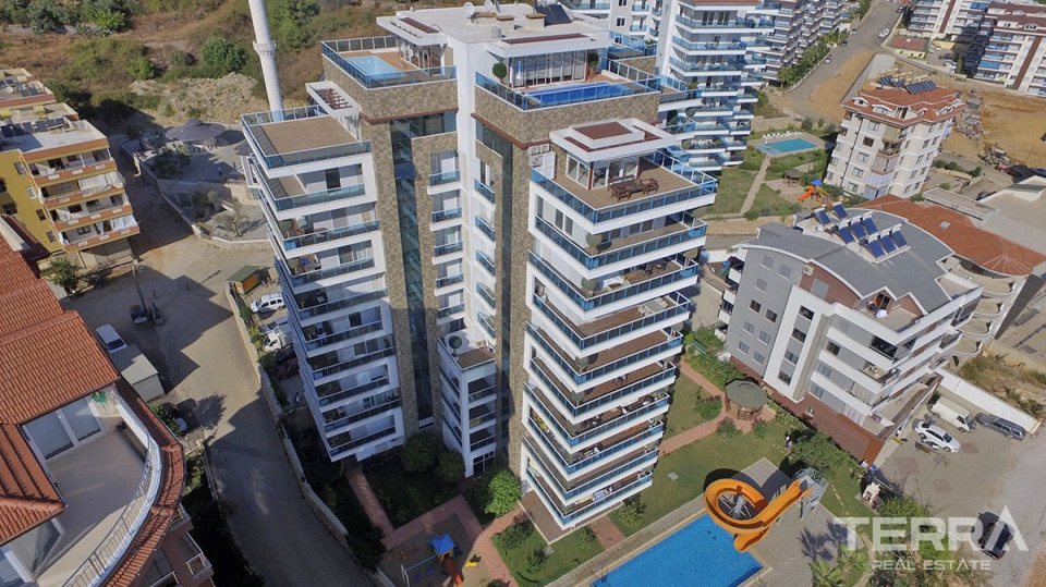 Exclusive sea view penthouse for sale in Alanya, Cikcilli