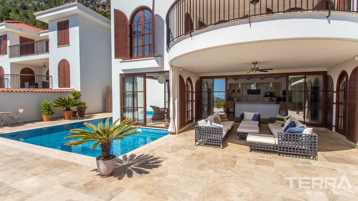 Exclusive detached villa for sale in Alanya with private swimming pool - 11671
