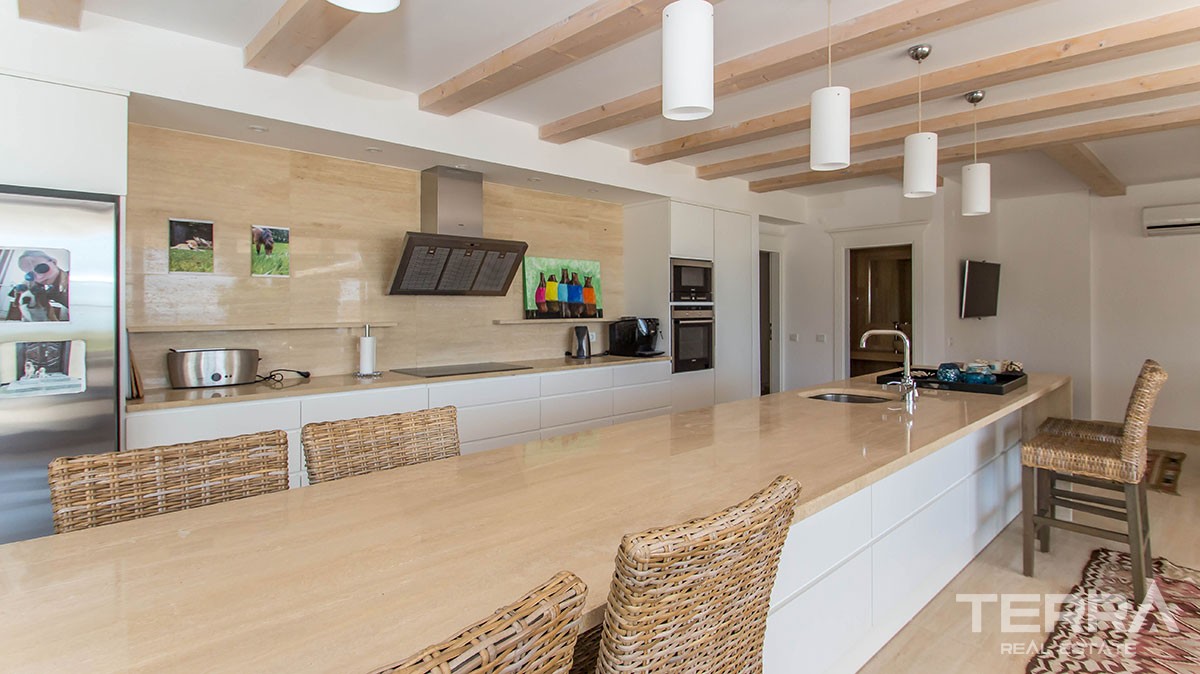 Exclusive detached villa for sale in Alanya with private swimming pool - 11684