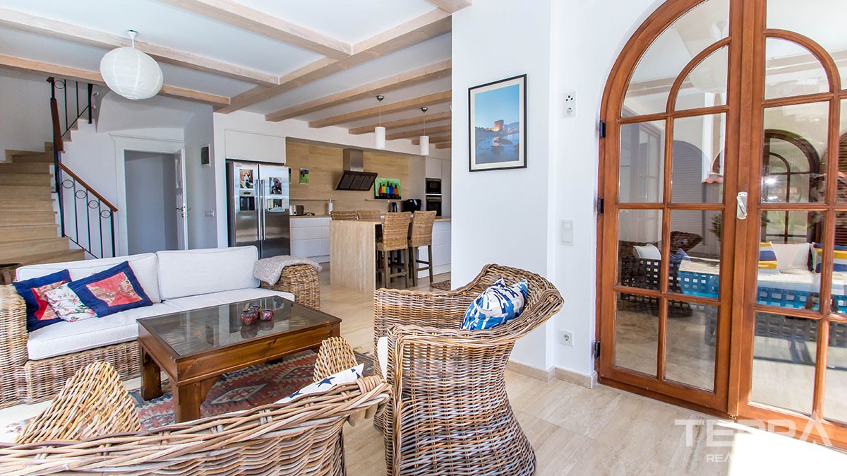 Exclusive detached villa for sale in Alanya with private swimming pool - 11685