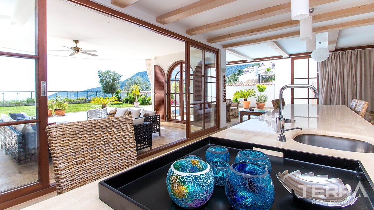 Exclusive detached villa for sale in Alanya with private swimming pool - 11689