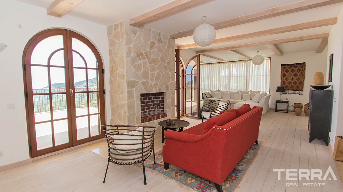 Exclusive detached villa for sale in Alanya with private swimming pool - 11690