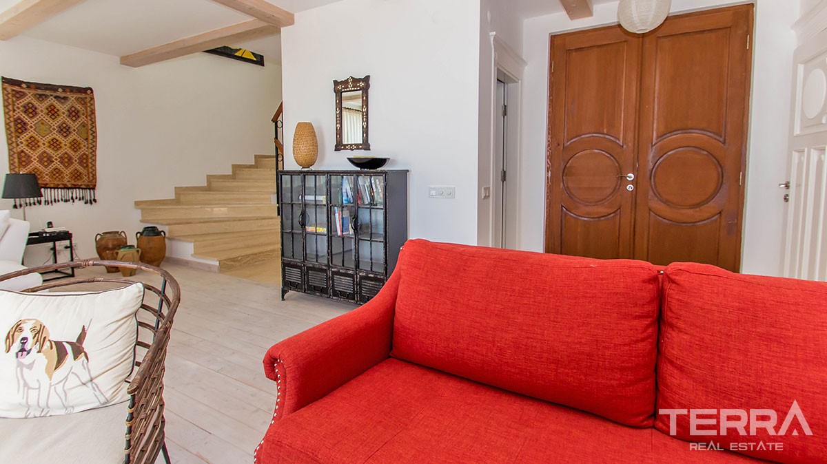 Exclusive detached villa for sale in Alanya with private swimming pool - 11700
