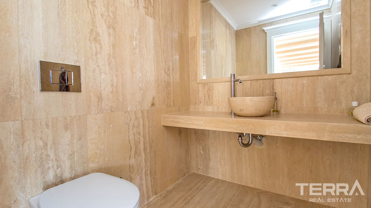 Exclusive detached villa for sale in Alanya with private swimming pool - 11709