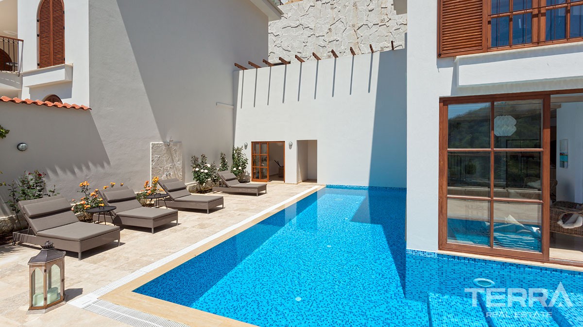 Luxury Detached Villa With Stunning Sea-View in Alanya Bektaş - 11727