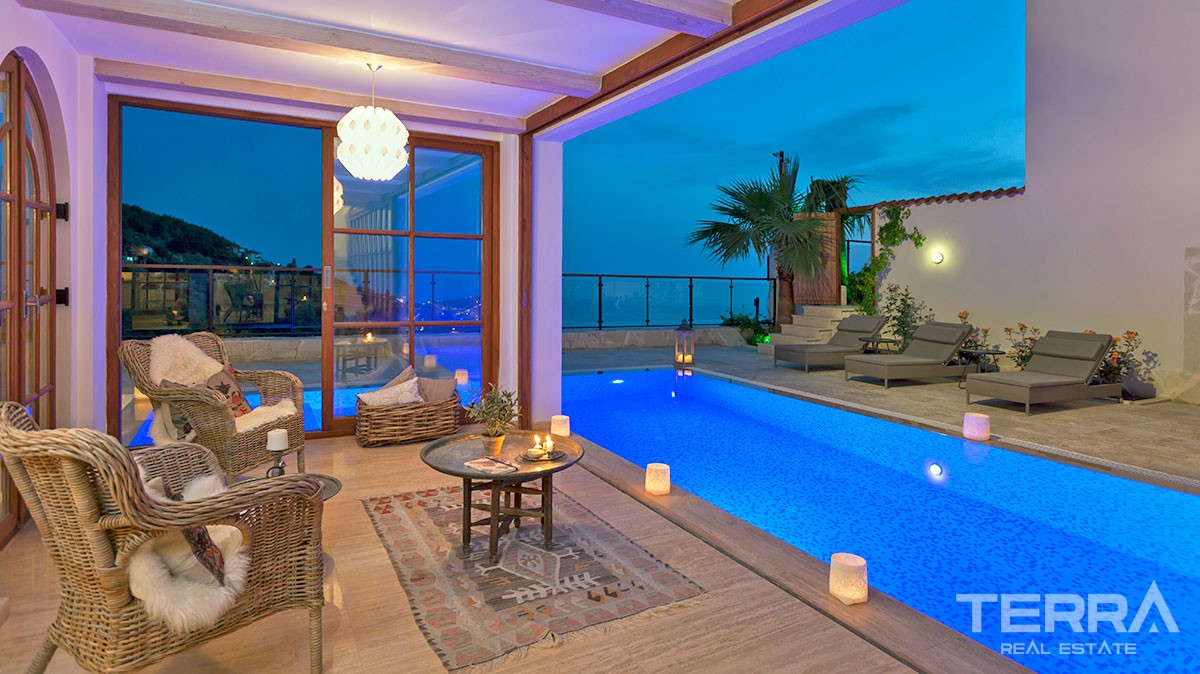 Luxury Detached Villa With Stunning Sea-View in Alanya Bektaş - 11729