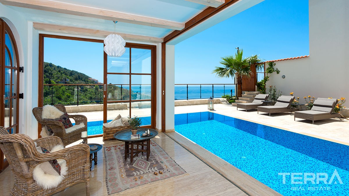 Luxury Detached Villa With Stunning Sea-View in Alanya Bektaş - 11736