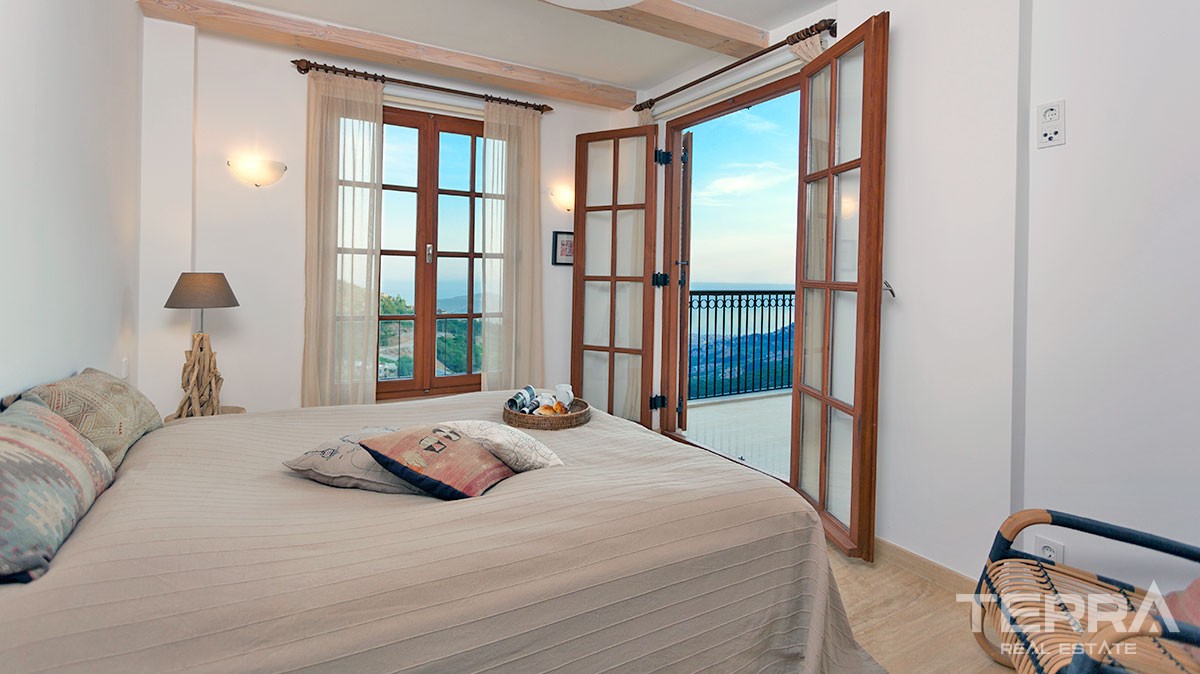Luxury Detached Villa With Stunning Sea-View in Alanya Bektaş - 11741