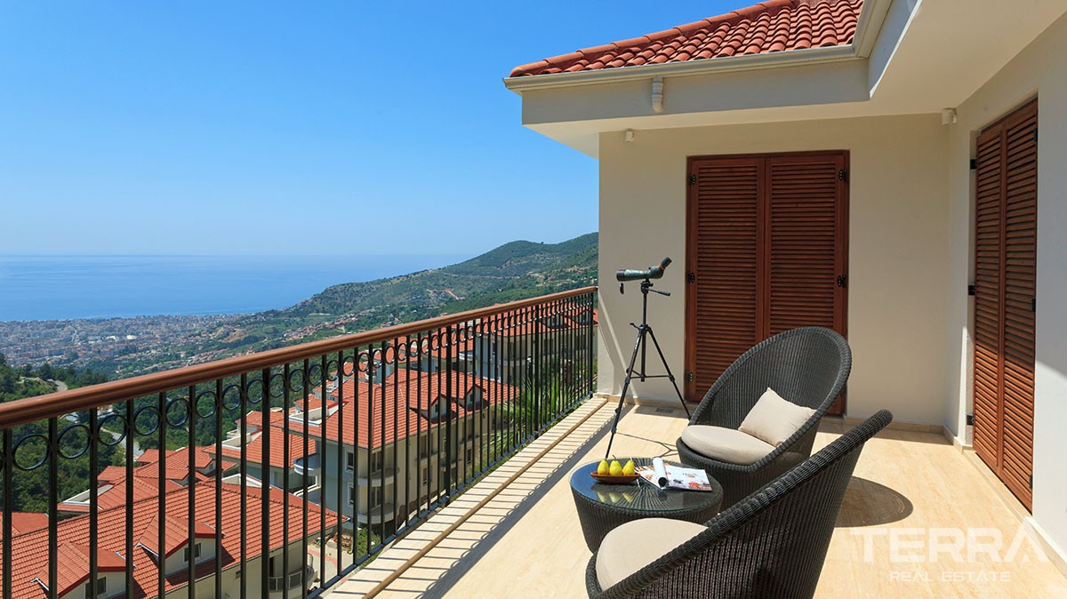 Luxury Detached Villa With Stunning Sea-View in Alanya Bektaş - 11742
