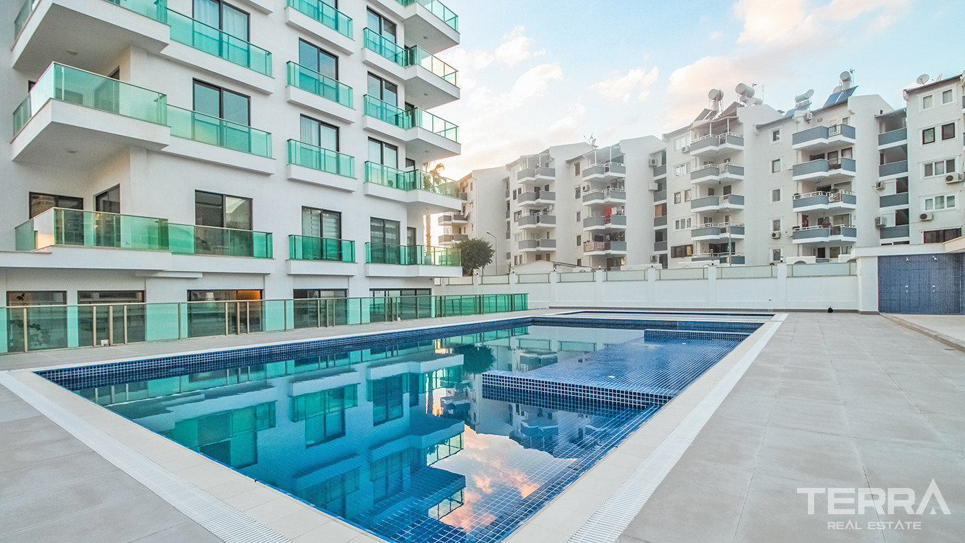 Sea Front New Apartments for Sale in Alanya Mahmutlar - 61000