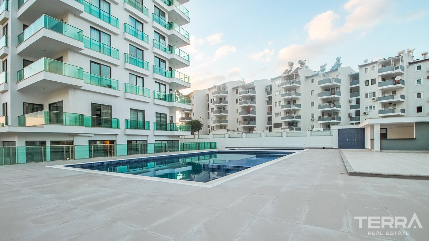 Sea Front New Apartments for Sale in Alanya Mahmutlar - 61001