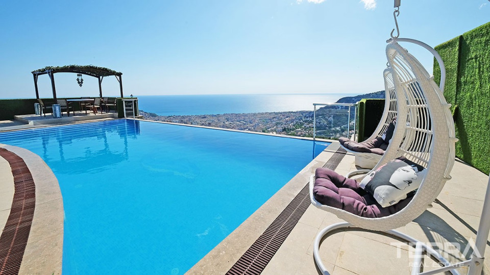 Exclusive detached villa for sale in Alanya, Bektaş
