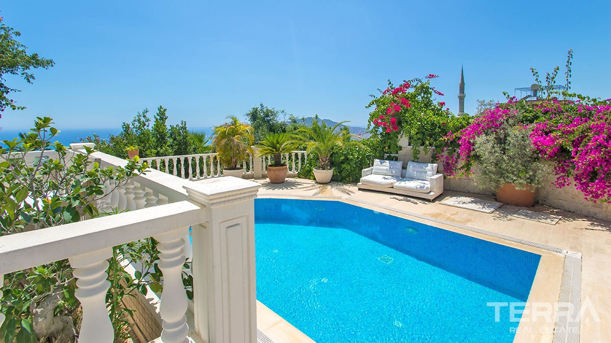 Magnifiques Villas avec Vue sur la Mer à Vendre à Alanya, Cikcilli - 13430
