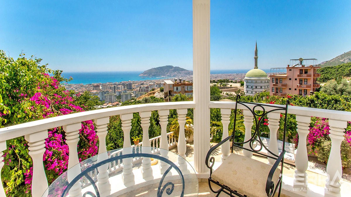 Magnifiques Villas avec Vue sur la Mer à Vendre à Alanya, Cikcilli - 13440