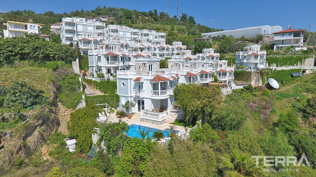 Magnifiques Villas avec Vue sur la Mer à Vendre à Alanya, Cikcilli - 13448