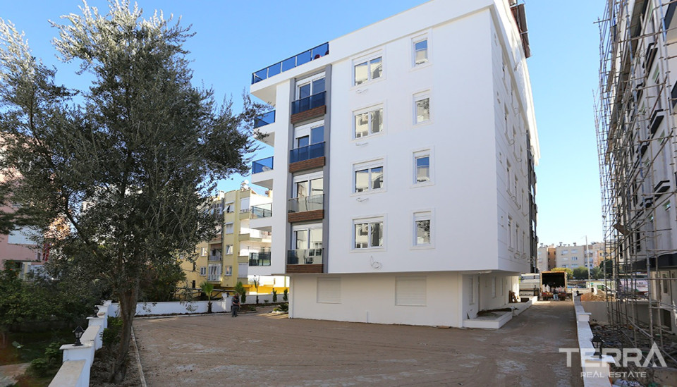 Centrally Located Apartments in Antalya with Separate Kitchen
