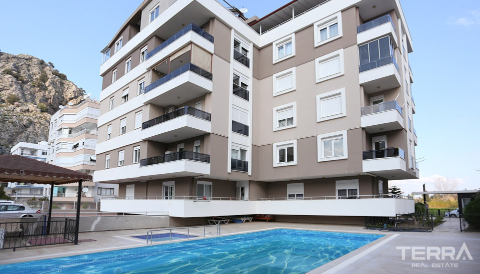 Fully Furnished Resale 1+1 Apartment in Konyaaltı Hurma