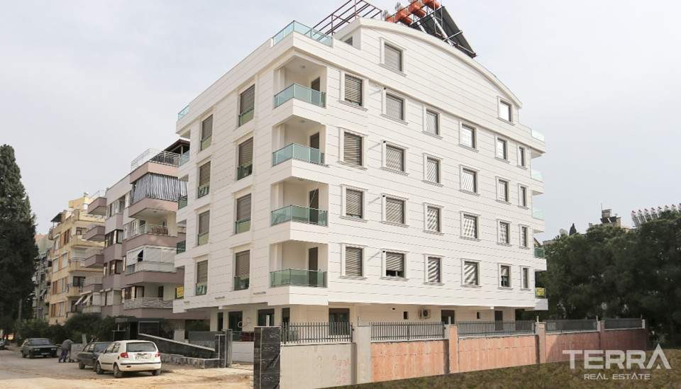 Centrally Located Antalya Apartments with Separate Kitchen