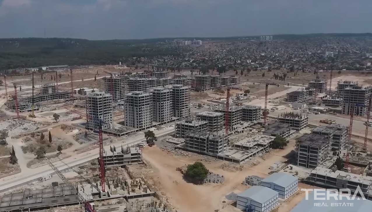 Antalya Apartments in an Impressive Mega Development in Antalya Kepez - 15421