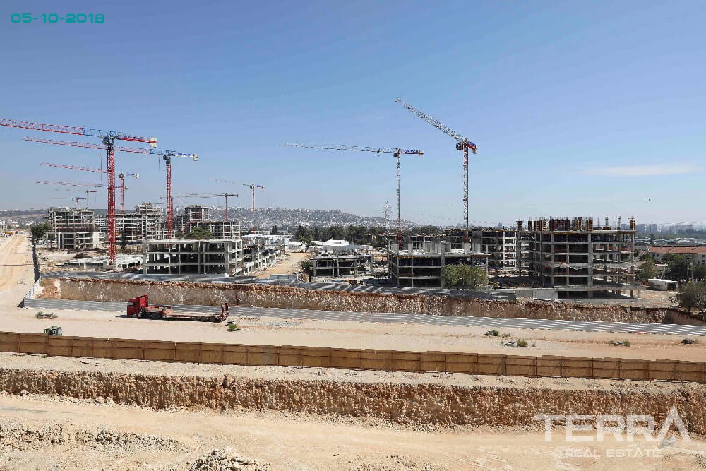 Antalya Apartments in an Impressive Mega Development in Antalya Kepez - 16478