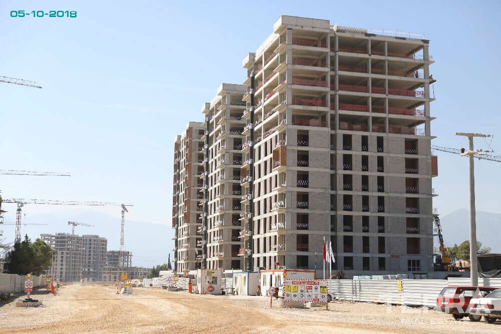 Antalya Apartments in an Impressive Mega Development in Antalya Kepez - 16481