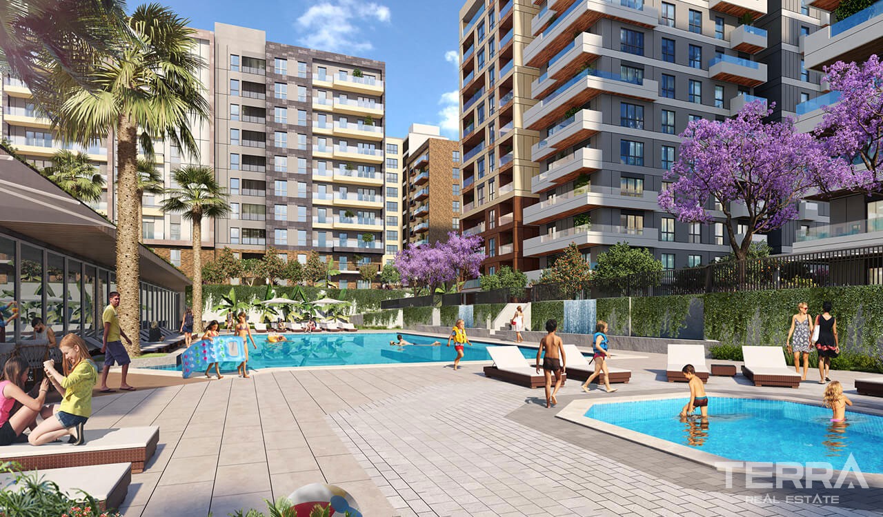 Antalya Apartments in an Impressive Mega Development in Antalya Kepez - 37391