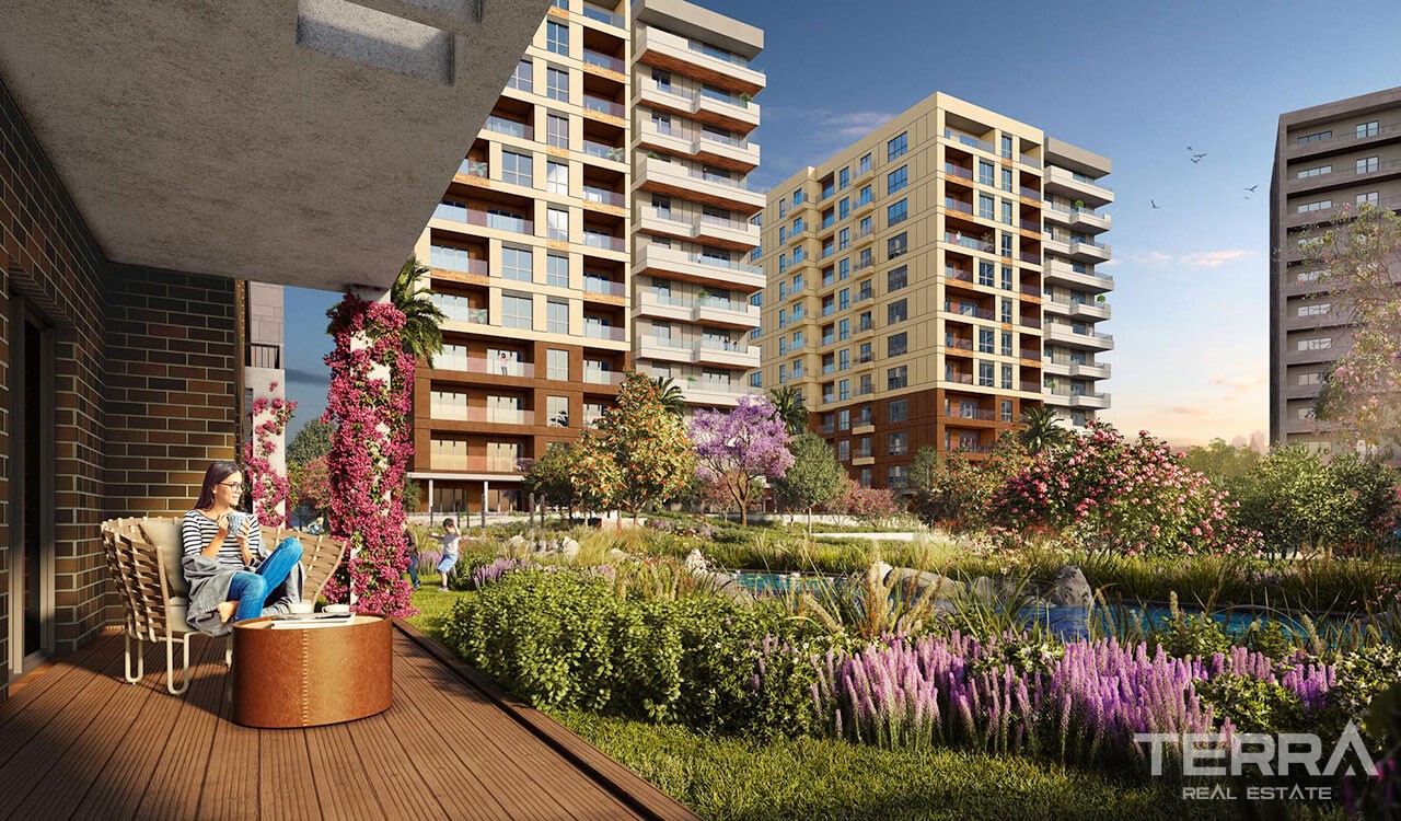 Antalya Apartments in an Impressive Mega Development in Antalya Kepez - 37395