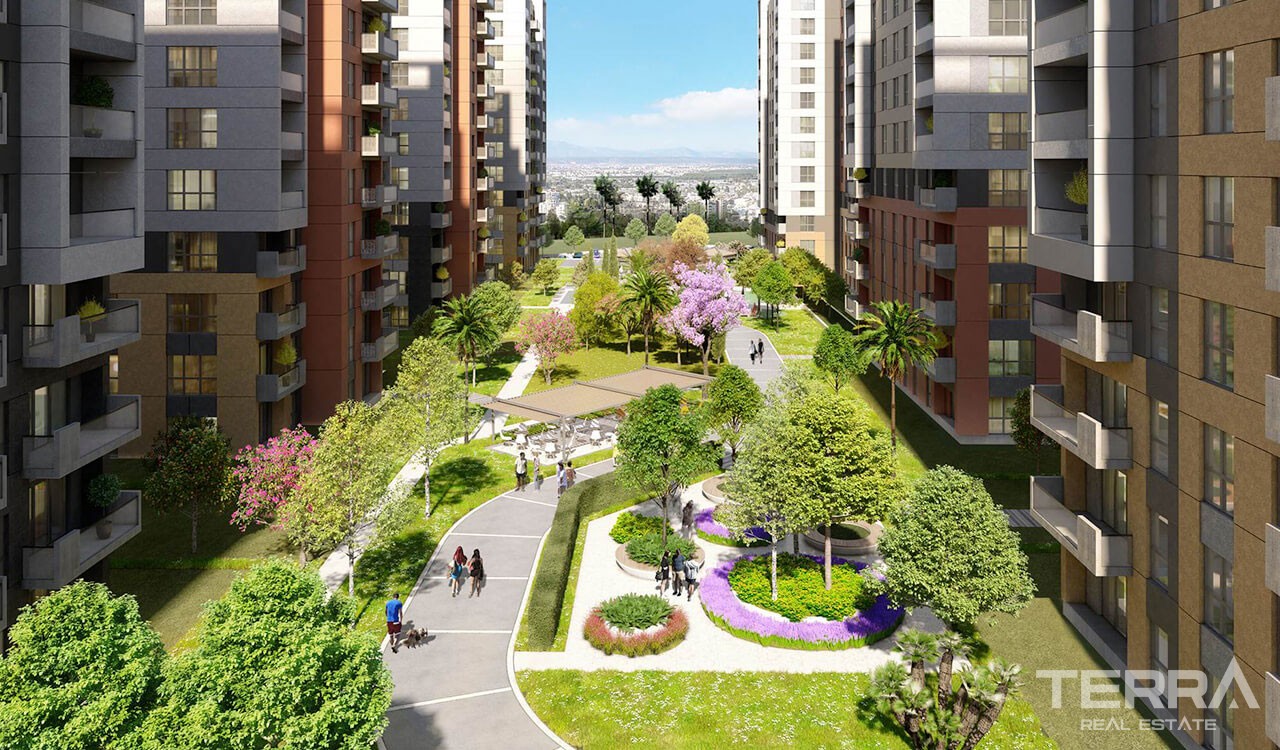 Antalya Apartments in an Impressive Mega Development in Antalya Kepez - 37407