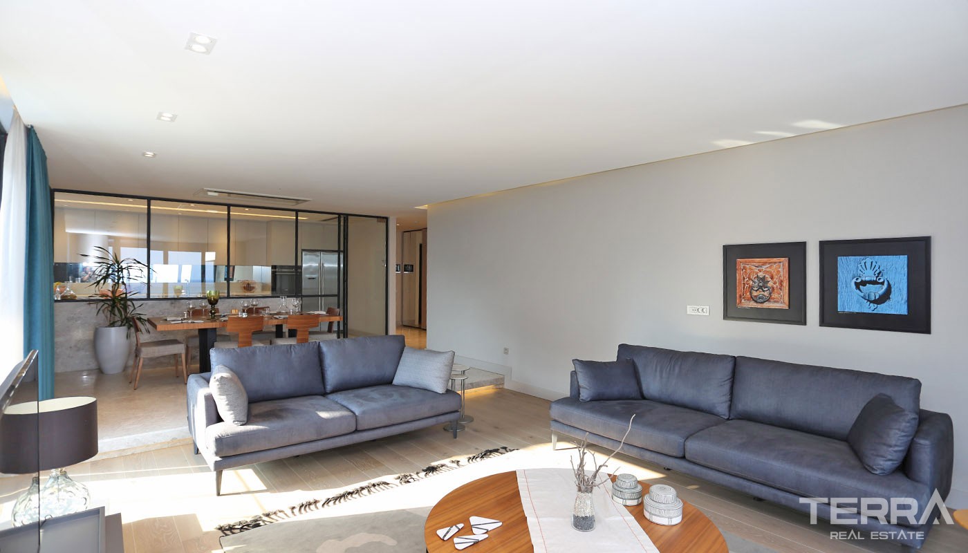 Smartly-Designed Apartments by the Sea in Makiport in Konyaaltı - 37162
