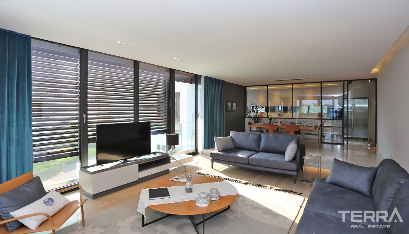 Smartly-Designed Apartments by the Sea in Makiport in Konyaaltı - 37163