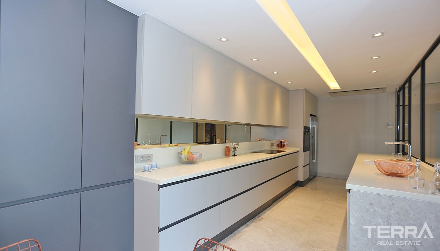 Smartly-Designed Apartments by the Sea in Makiport in Konyaaltı - 37168