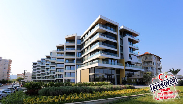 Smartly-Designed Apartments by the Sea in Makiport in Konyaaltı