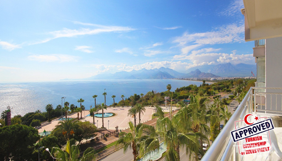 Astonishing Sea View Apartment in Prestigious Location in Antalya